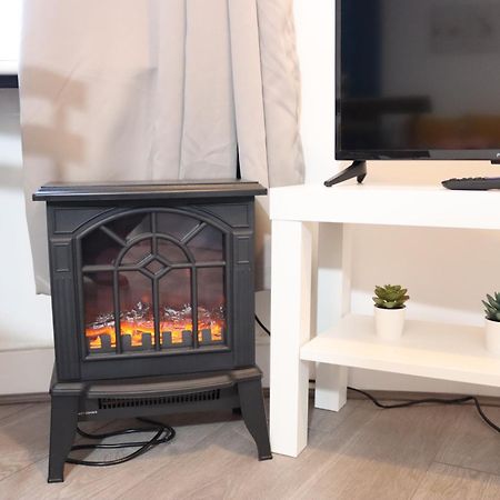 Cosy Studio With Kitchenette And Private Bathroom - 15Mins To Central London! エクステリア 写真