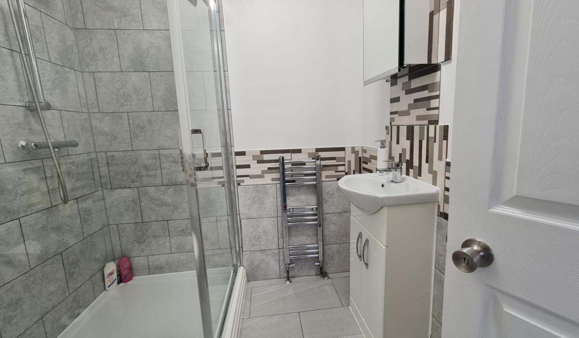 Cosy Studio With Kitchenette And Private Bathroom - 15Mins To Central London! エクステリア 写真