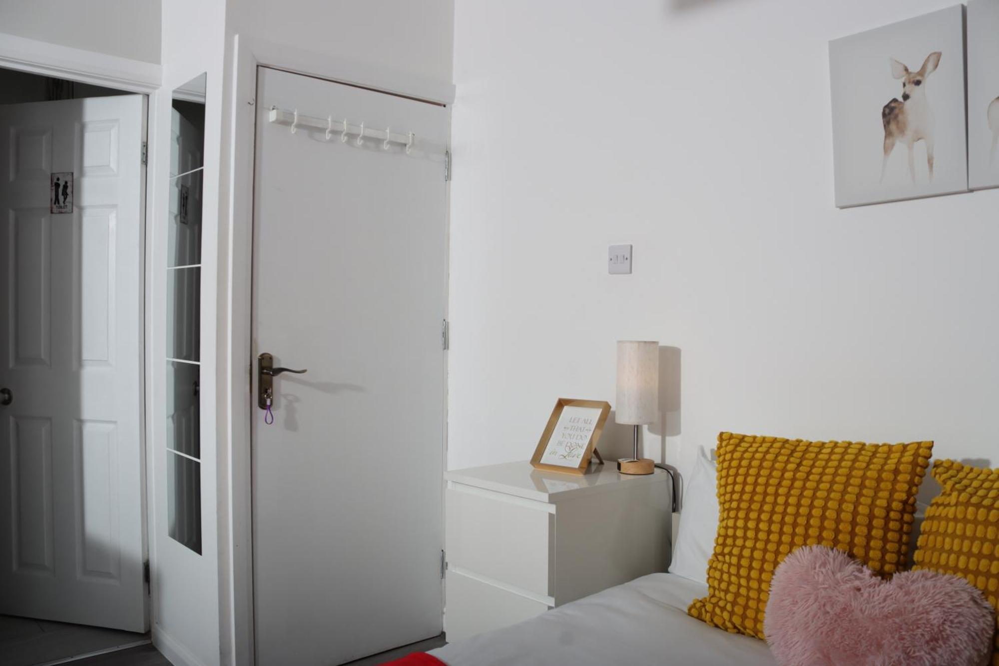Cosy Studio With Kitchenette And Private Bathroom - 15Mins To Central London! エクステリア 写真